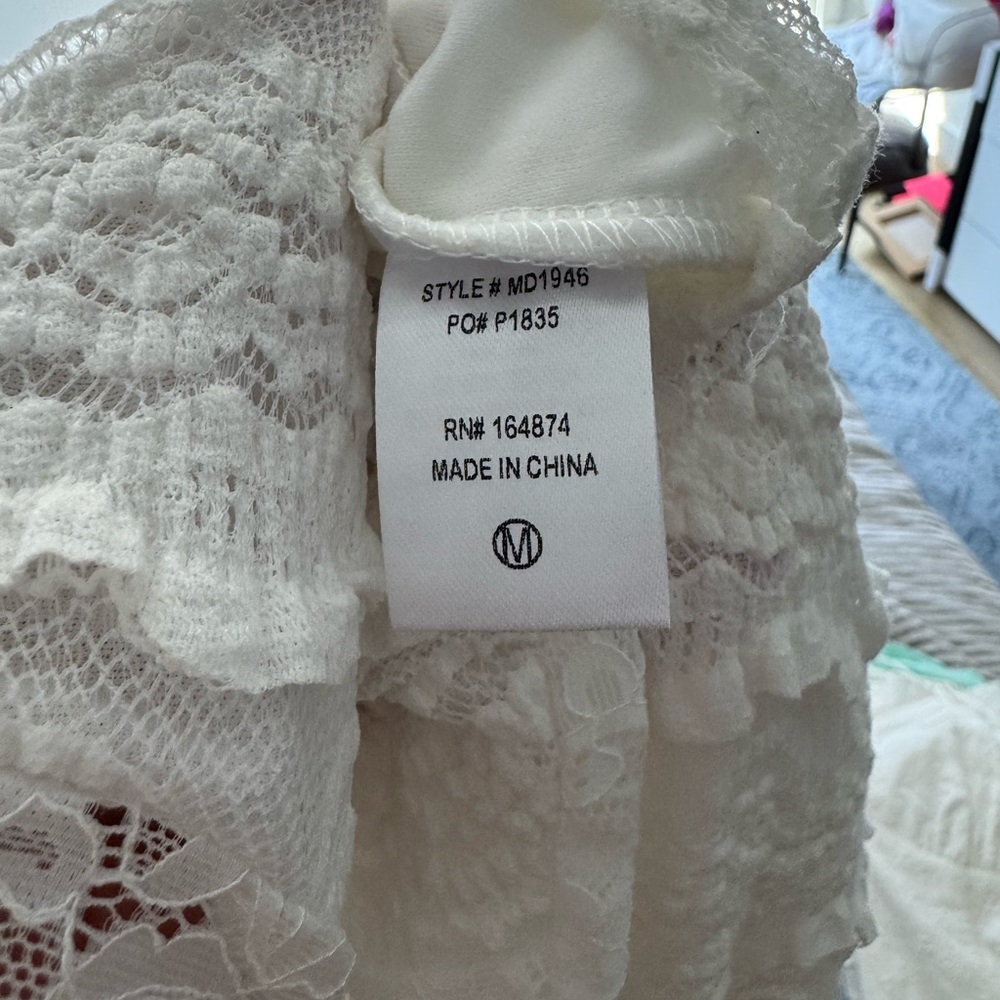 NWOT White Lace Dress - Picture 4 of 4